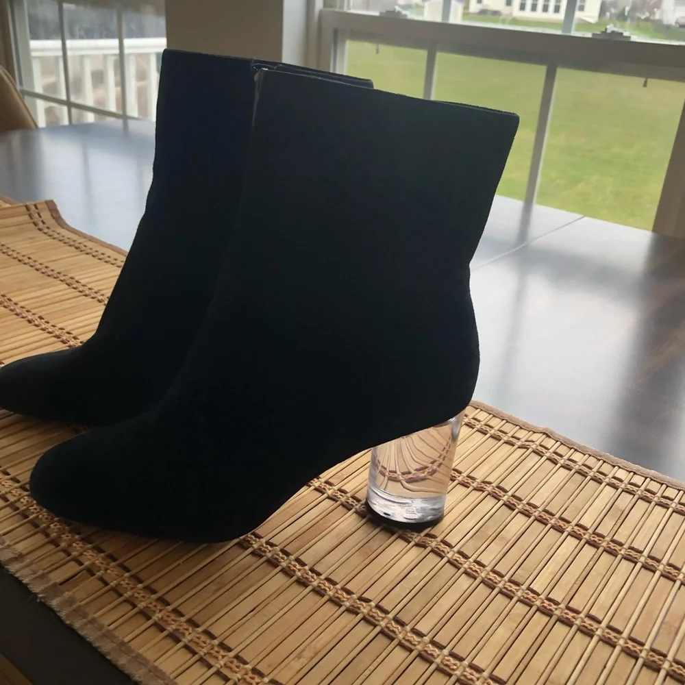 Jessica Simpson Bootie Size 9.5M - Picture 2 of 9